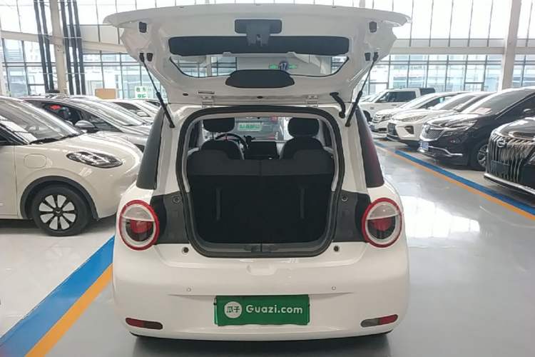 Used CHANGAN NEVO Lumin 2022 210km Sweet Edition Trunk