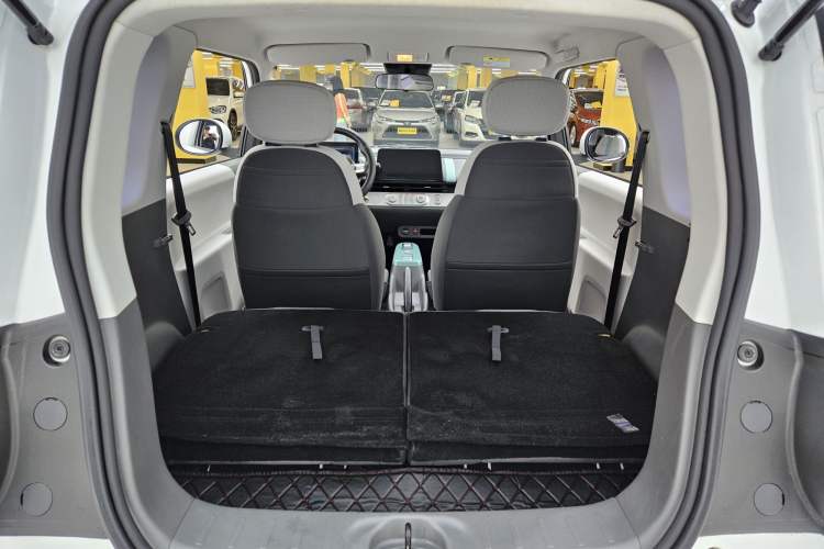 Used CHANGAN NEVO Lumin 2022 210km Sweet Edition Trunk