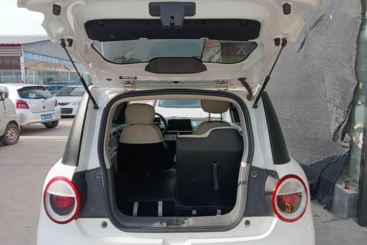 Used CHANGAN NEVO Lumin 2022 210km Sweet Edition Trunk