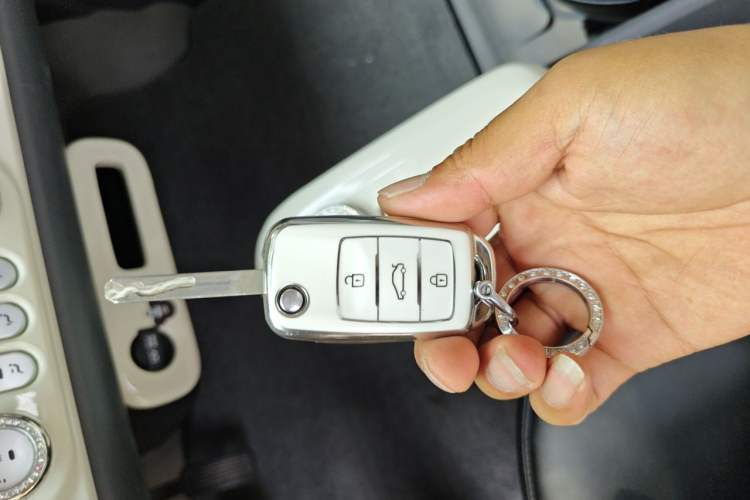 Used CHANGAN NEVO Lumin 2022 155 km – Refreshingly Sweet Edition Vehicle Key