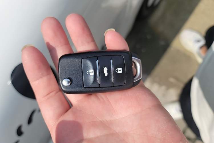Used CHANGAN NEVO Lumin 2022 155 km – Refreshingly Sweet Edition Vehicle Key