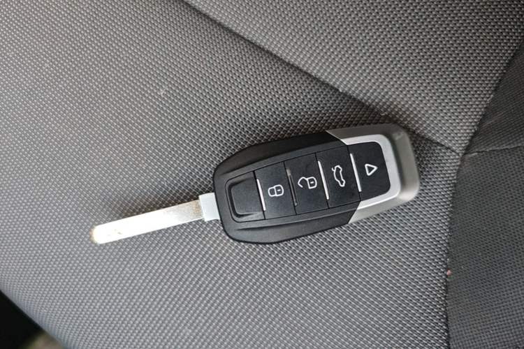 Used CHANGAN NEVO Lumin 2022 155 km – Refreshingly Sweet Edition Vehicle Key