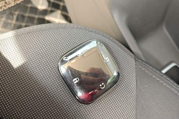 Used CHANGAN NEVO Lumin 2022 210km Sweet Edition Vehicle Key