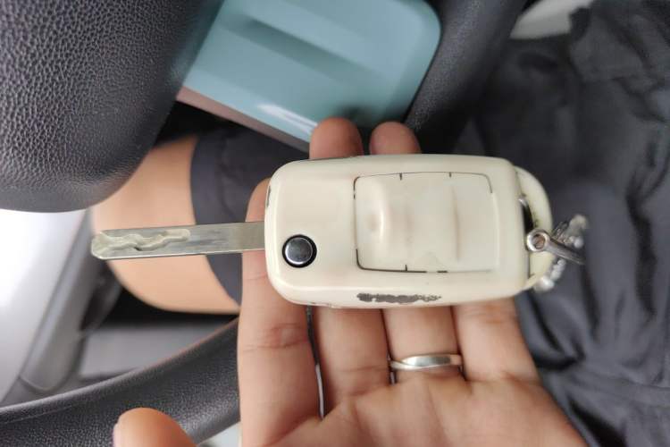 Used CHANGAN NEVO Lumin 2022 155 km – Refreshingly Sweet Edition Vehicle Key