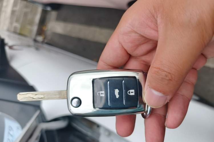 Used CHANGAN NEVO Lumin 2022 155 km – Refreshingly Sweet Edition Vehicle Key