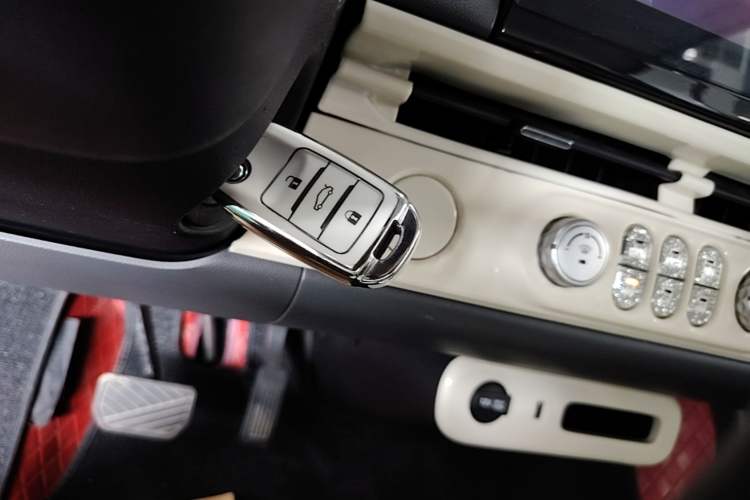 Used CHANGAN NEVO Lumin 2022 155 km – Refreshingly Sweet Edition Vehicle Key