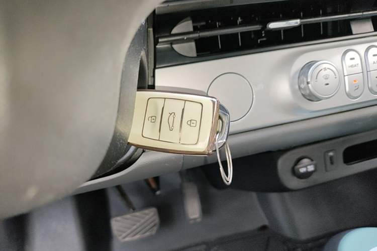 Used CHANGAN NEVO Lumin 2022 210km Sweet Edition Vehicle Key