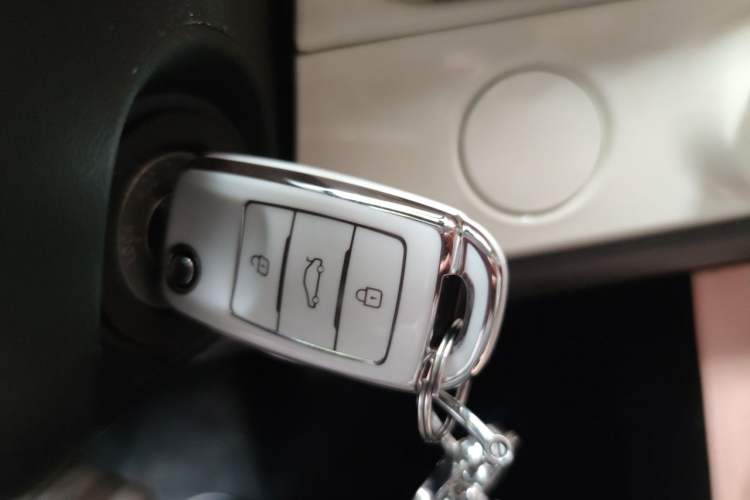 Used CHANGAN NEVO Lumin 2022 210km Sweet Edition Vehicle Key