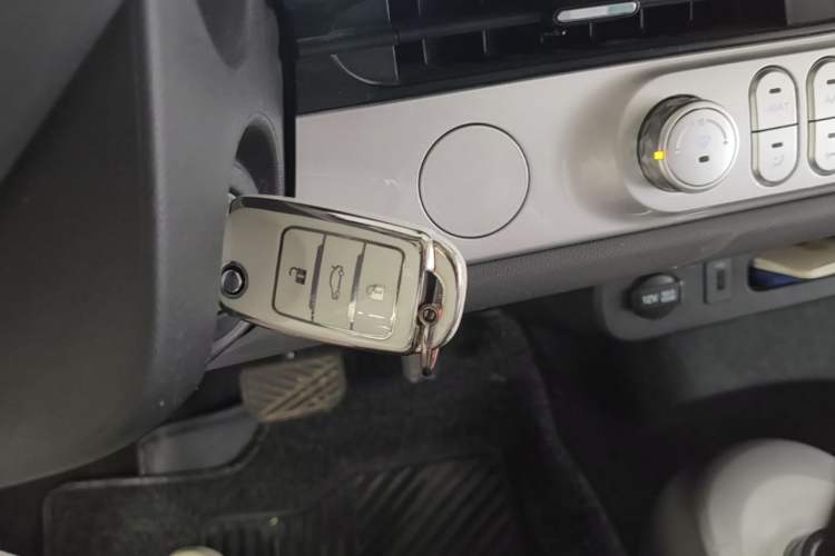Used CHANGAN NEVO Lumin 2022 155 km – Refreshingly Sweet Edition Vehicle Key