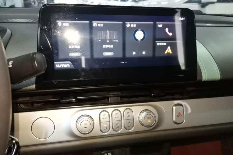 Used CHANGAN NEVO Lumin 2022 155 km – Refreshingly Sweet Edition Audio And AC Panel