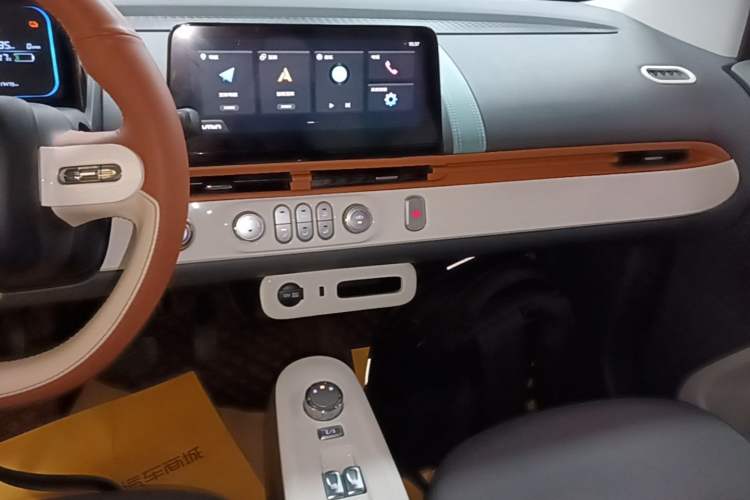 Used CHANGAN NEVO Lumin 2022 210km Sweet Edition Audio And AC Panel
