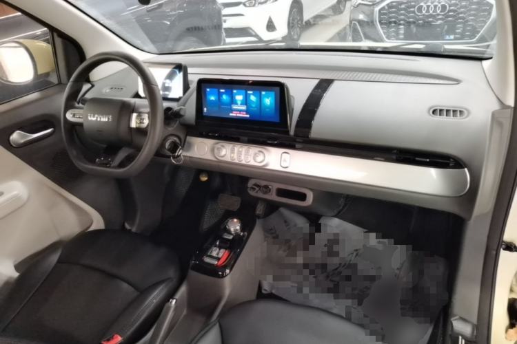 Used CHANGAN NEVO Lumin 2022 210km Sweet Edition Center Console