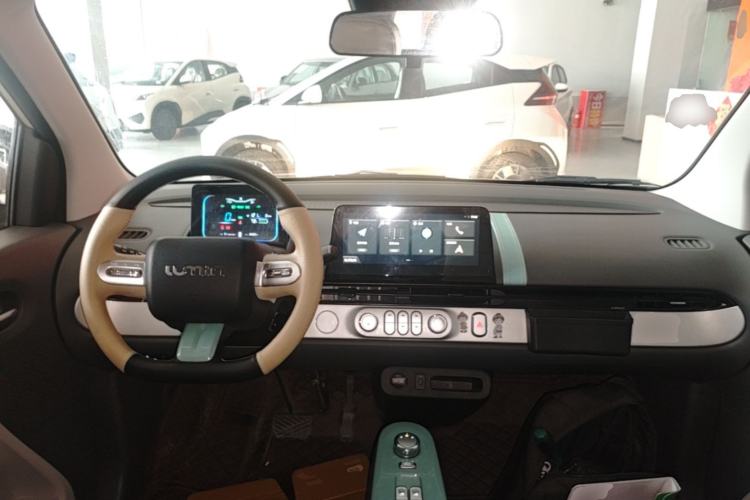 Used CHANGAN NEVO Lumin 2022 155 km – Refreshingly Sweet Edition Center Console