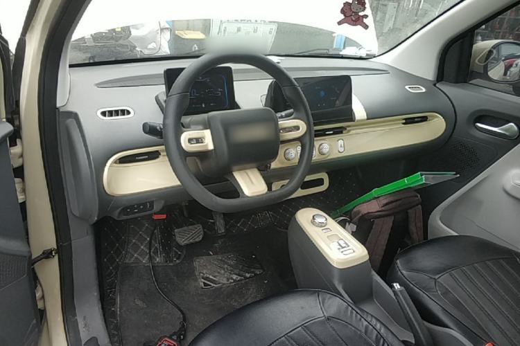 Used CHANGAN NEVO Lumin 2022 210km Sweet Edition Center Console
