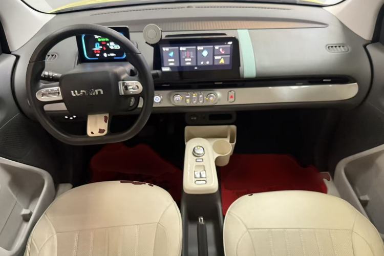 Used CHANGAN NEVO Lumin 2022 155 km – Refreshingly Sweet Edition Center Console