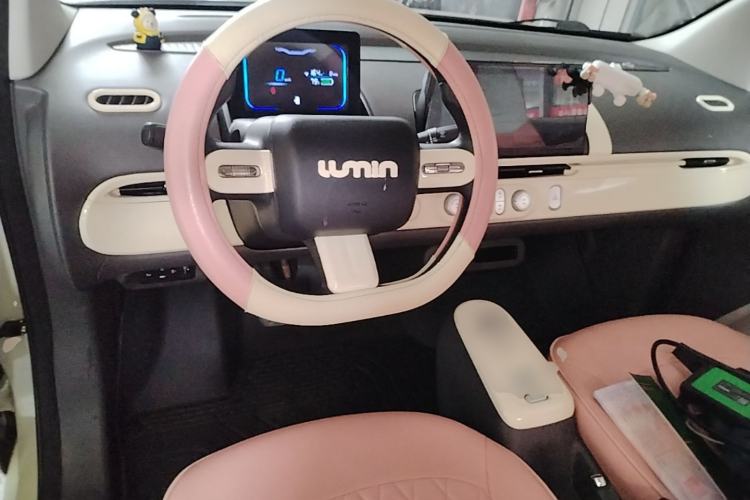 Used CHANGAN NEVO Lumin 2022 210km Sweet Edition Center Console