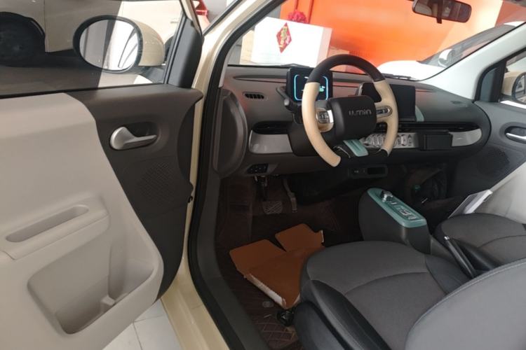 Used CHANGAN NEVO Lumin 2022 155 km – Refreshingly Sweet Edition Driver Seat