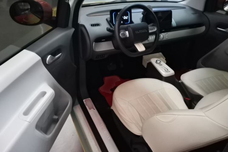 Used CHANGAN NEVO Lumin 2022 155 km – Refreshingly Sweet Edition Driver Seat