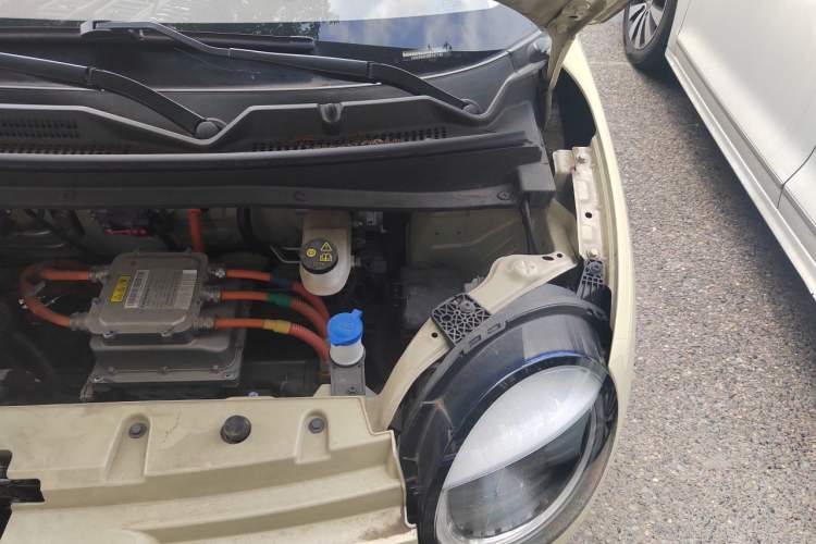 Used CHANGAN NEVO Lumin 2022 210km Sweet Edition Engine Bay Left