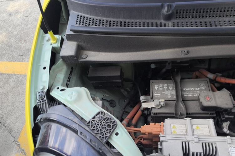 Used CHANGAN NEVO Lumin 2022 210km Sweet Edition Engine Bay Right