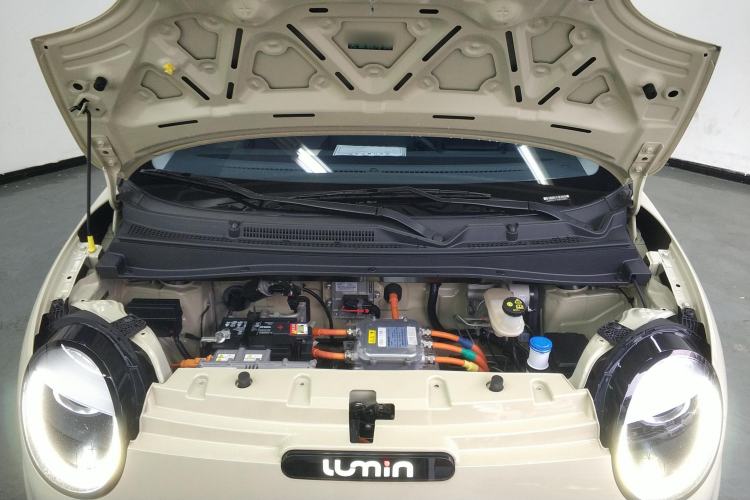 Used CHANGAN NEVO Lumin 2022 301km Honey-Sweet Version Engine Bay
