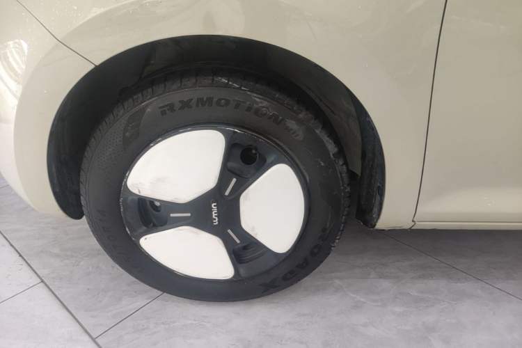Used CHANGAN NEVO Lumin 2022 155 km – Refreshingly Sweet Edition Exterior 1