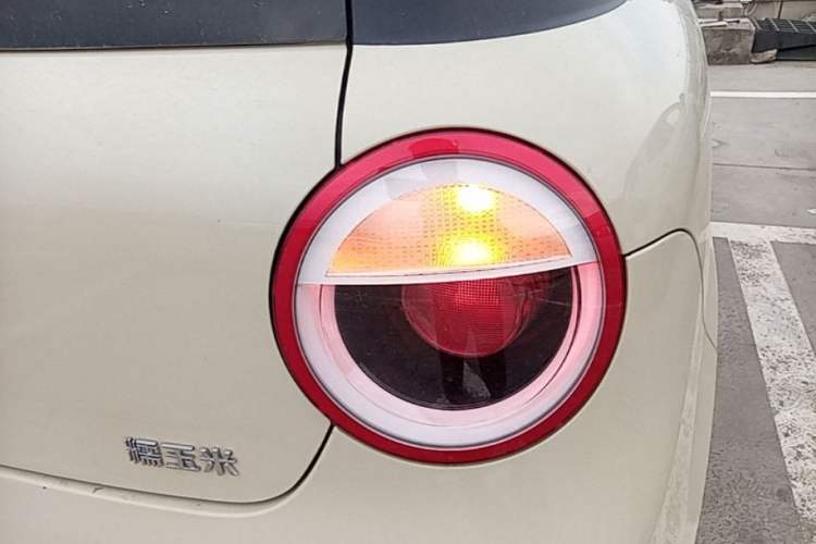 Used CHANGAN NEVO Lumin 2022 210km Sweet Edition Exterior 3