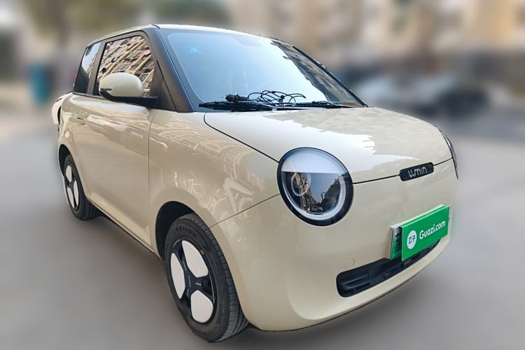 Used CHANGAN NEVO Lumin 2022 301km Honey-Sweet Version Front Right 45 Deg