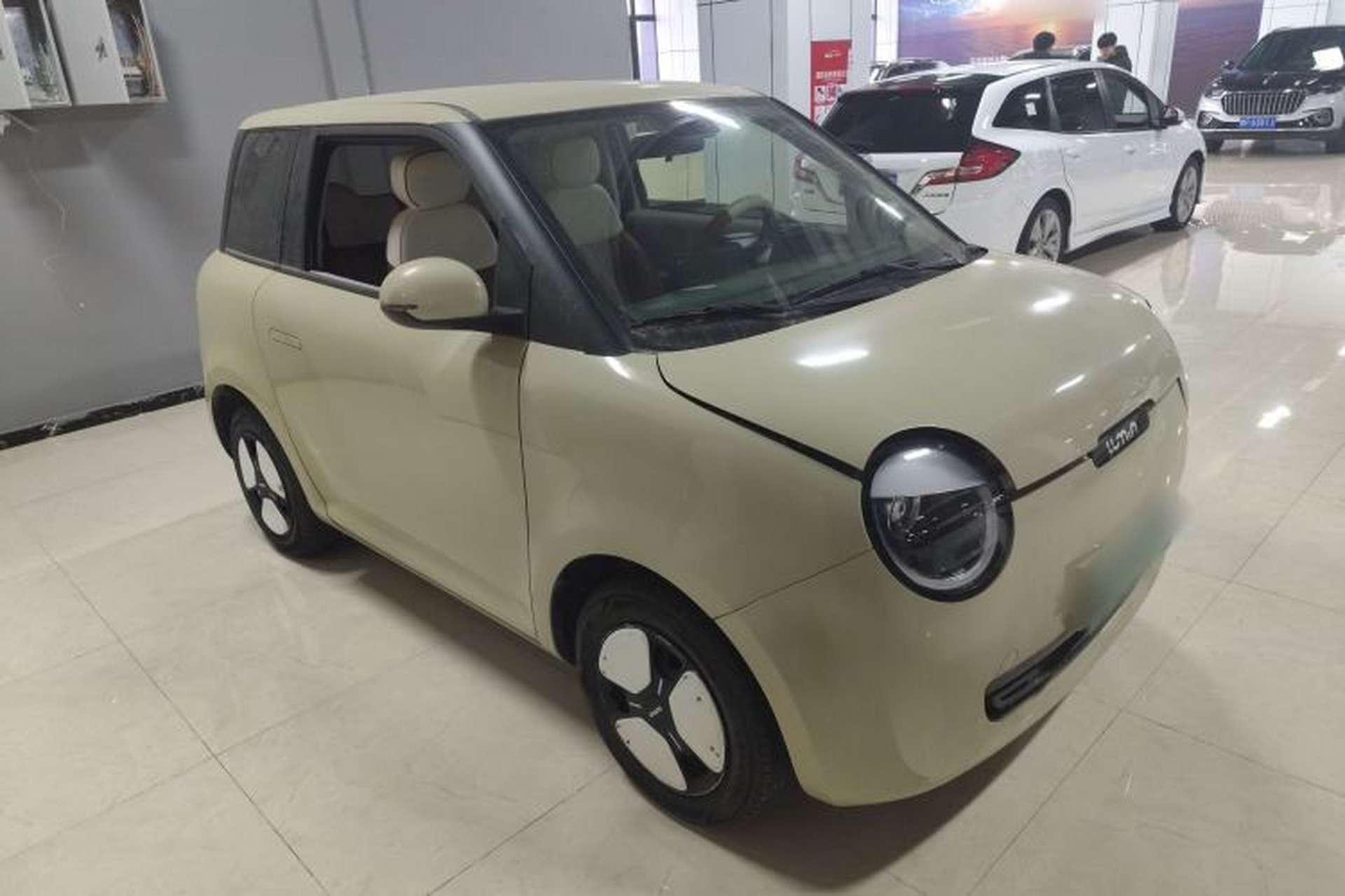 Used CHANGAN NEVO Lumin 2022 210km Sweet Edition Front Right 45 Deg