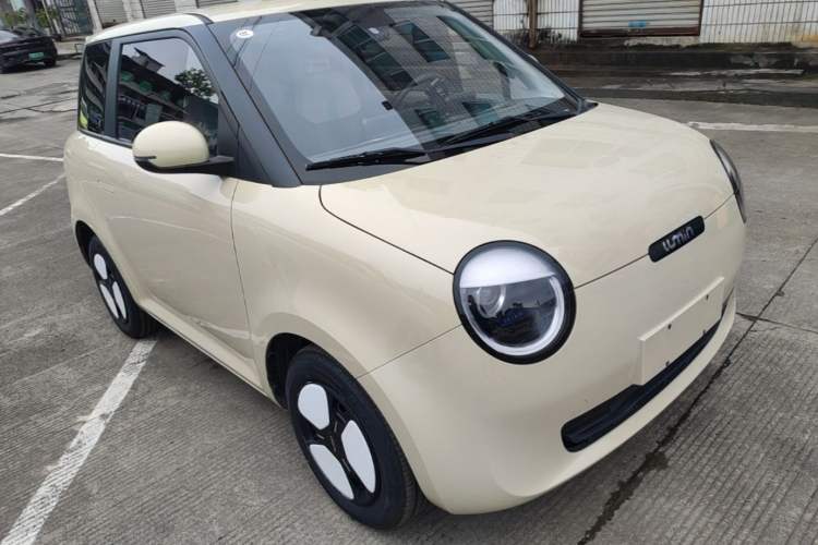Used CHANGAN NEVO Lumin 2022 210km Sweet Edition Front Right 45 Deg