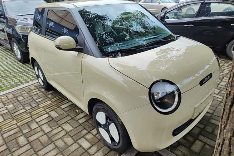 Used CHANGAN NEVO Lumin 2022 210km Sweet Edition Front Right 45 Deg