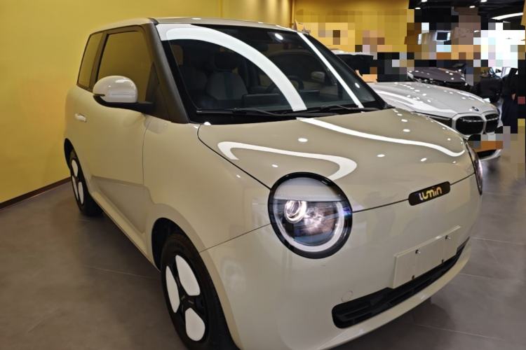 Used CHANGAN NEVO Lumin 2022 210km Sweet Edition Front Right 45 Deg