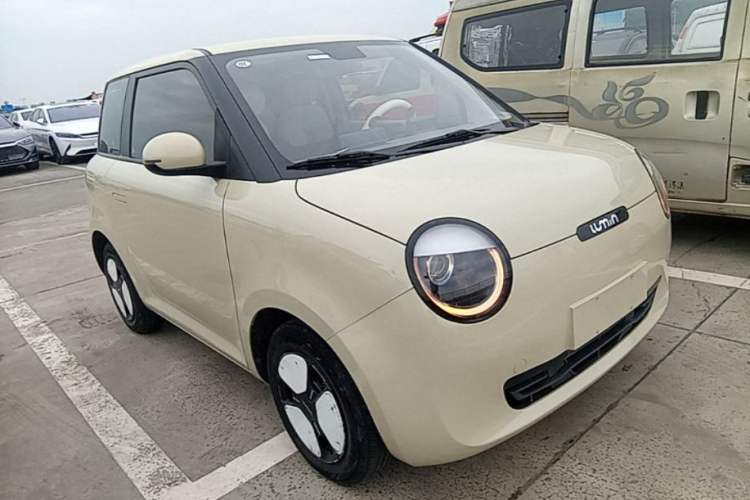 Used CHANGAN NEVO Lumin 2022 210km Sweet Edition Front Right 45 Deg