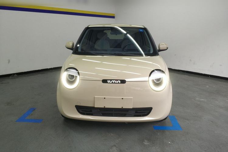 Used CHANGAN NEVO Lumin 2022 301km Honey-Sweet Version Front