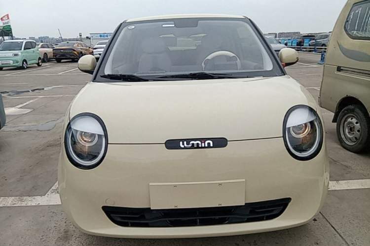 Used CHANGAN NEVO Lumin 2022 210km Sweet Edition Front