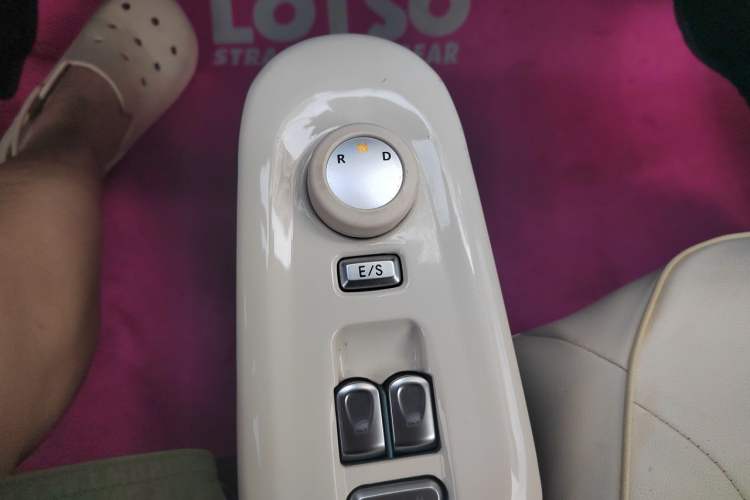 Used CHANGAN NEVO Lumin 2022 210km Sweet Edition Gear Lever