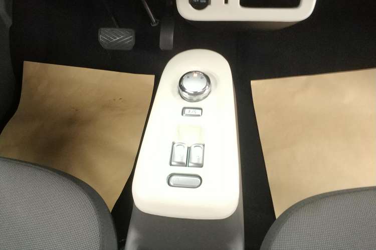 Used CHANGAN NEVO Lumin 2022 301km Honey-Sweet Version Gear Lever