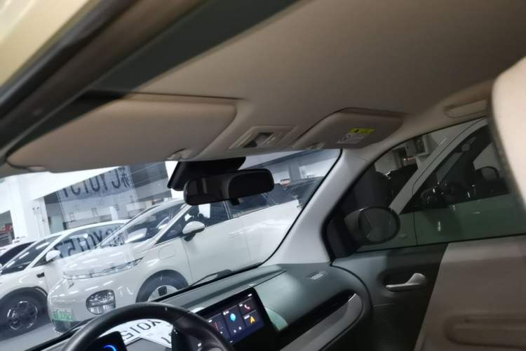 Used CHANGAN NEVO Lumin 2022 155 km – Refreshingly Sweet Edition Headliner
