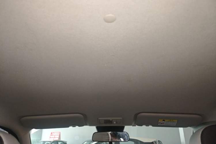 Used CHANGAN NEVO Lumin 2022 155 km – Refreshingly Sweet Edition Headliner