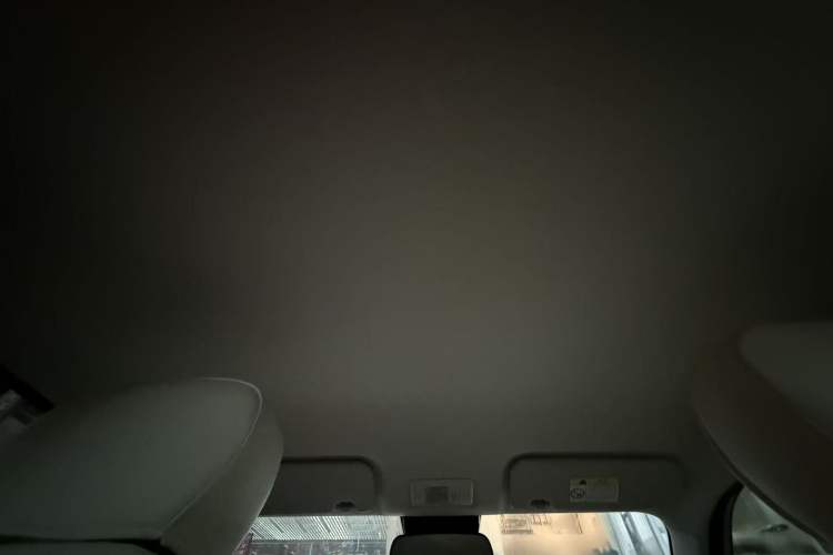 Used CHANGAN NEVO Lumin 2022 155 km – Refreshingly Sweet Edition Headliner