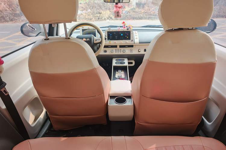 Used CHANGAN NEVO Lumin 2022 210km Sweet Edition Interior 2