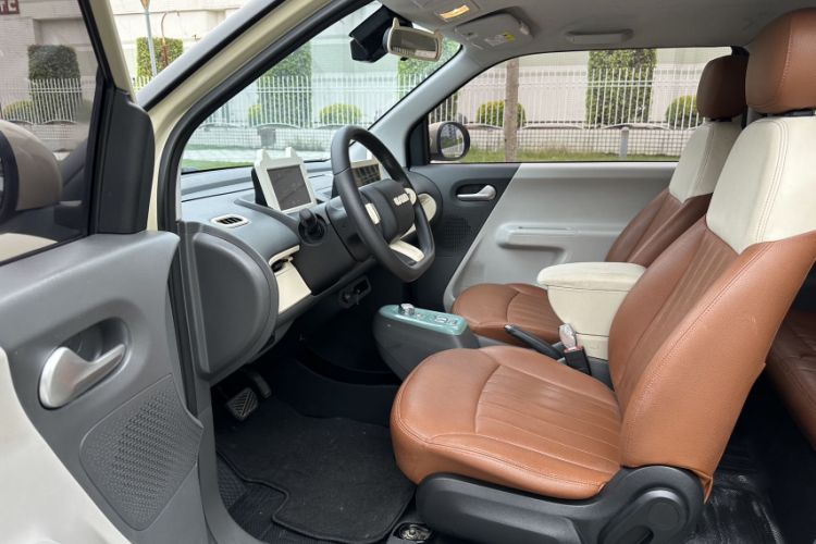 Used CHANGAN NEVO Lumin 2022 155 km – Refreshingly Sweet Edition Interior 2