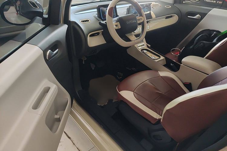 Used CHANGAN NEVO Lumin 2022 210km Sweet Edition Interior 3