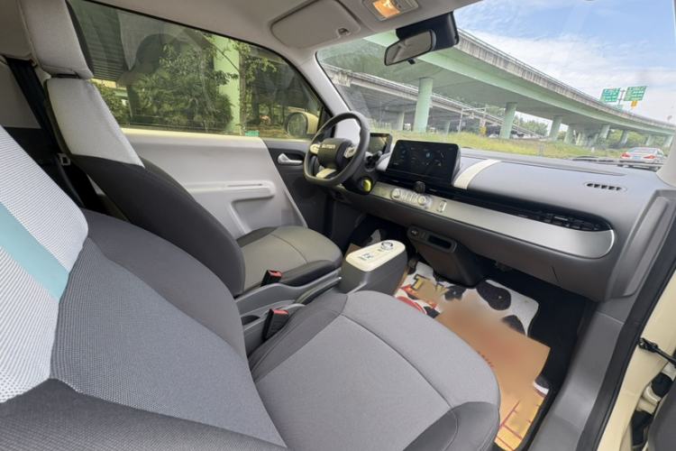 Used CHANGAN NEVO Lumin 2022 210km Sweet Edition Interior 3