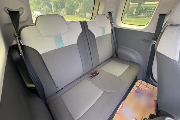 Used CHANGAN NEVO Lumin 2022 210km Sweet Edition Interior 4