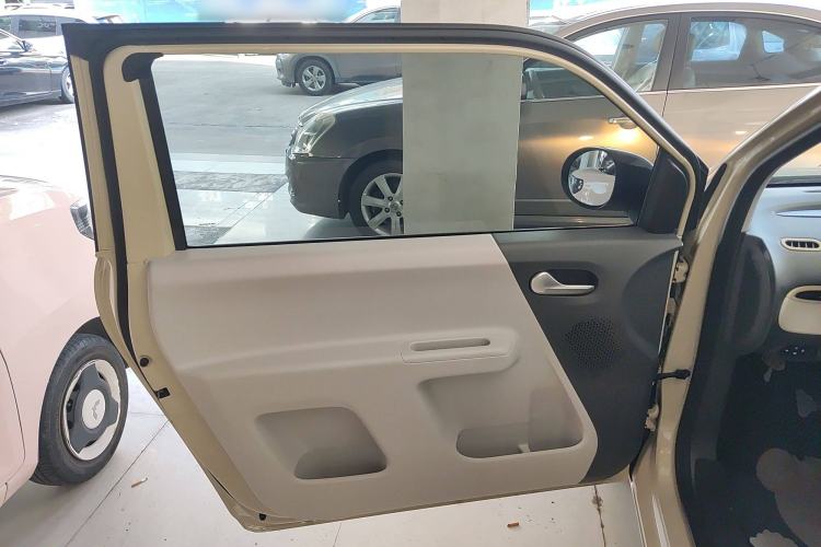 Used CHANGAN NEVO Lumin 2022 210km Sweet Edition Interior 7