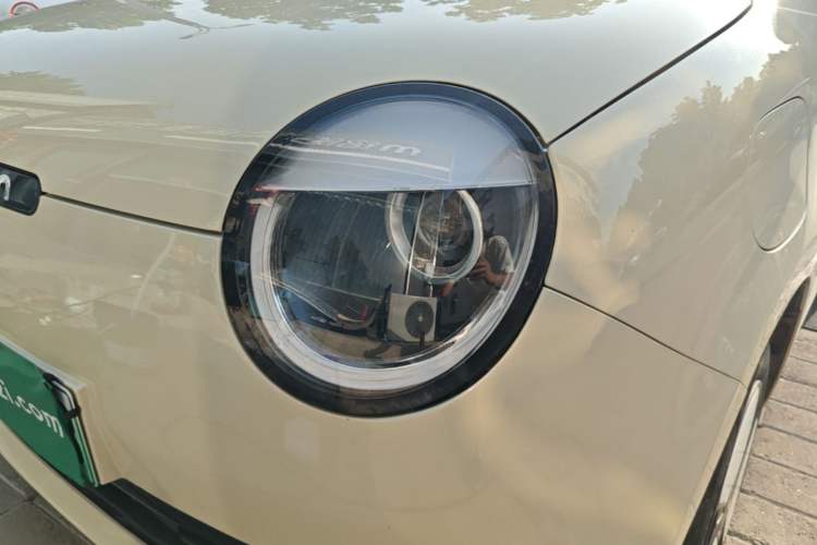 Used CHANGAN NEVO Lumin 2022 155 km – Refreshingly Sweet Edition Left Front Headlight