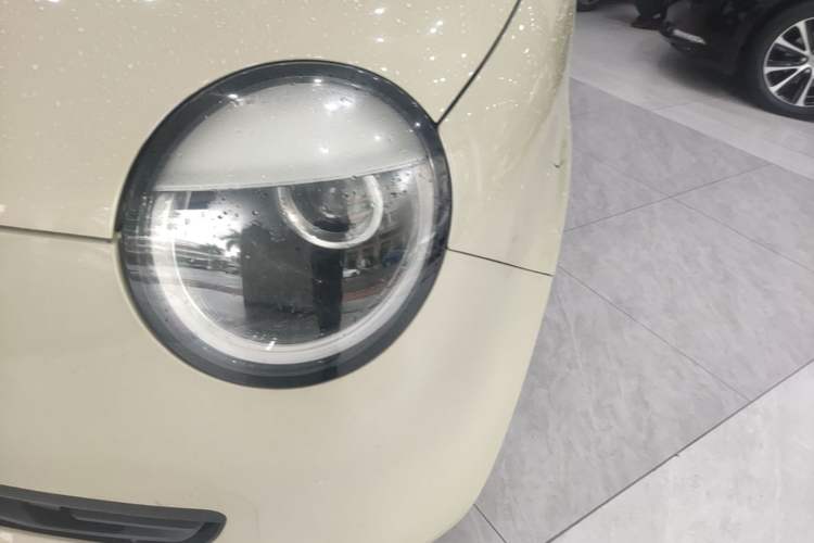 Used CHANGAN NEVO Lumin 2022 155 km – Refreshingly Sweet Edition Left Front Headlight