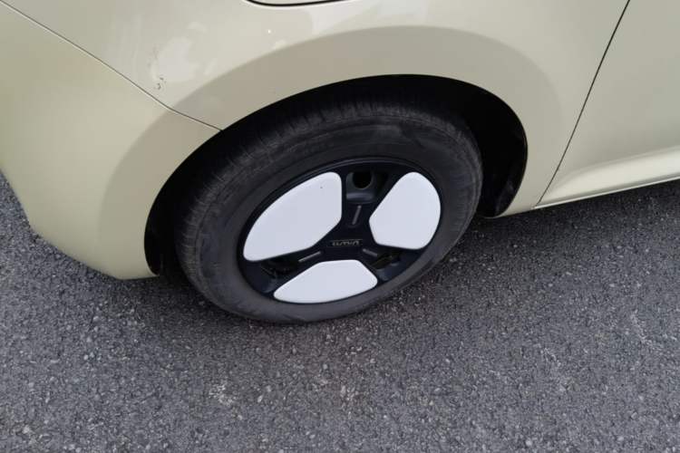 Used CHANGAN NEVO Lumin 2022 210km Sweet Edition Left Front Wheel Hub