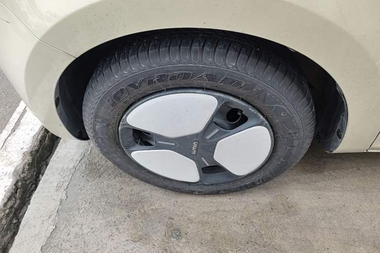 Used CHANGAN NEVO Lumin 2022 210km Sweet Edition Left Front Wheel Hub